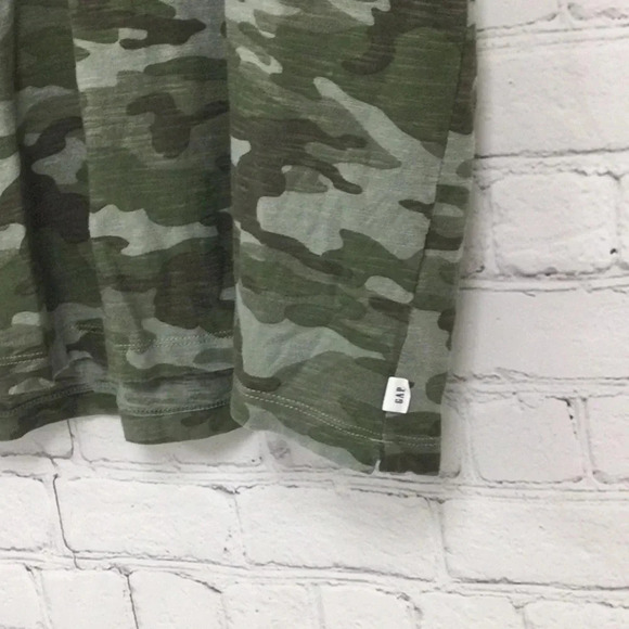 Gap size XL Boys Camouflage Collar Short Sleeve Top - Picture 2 of 5